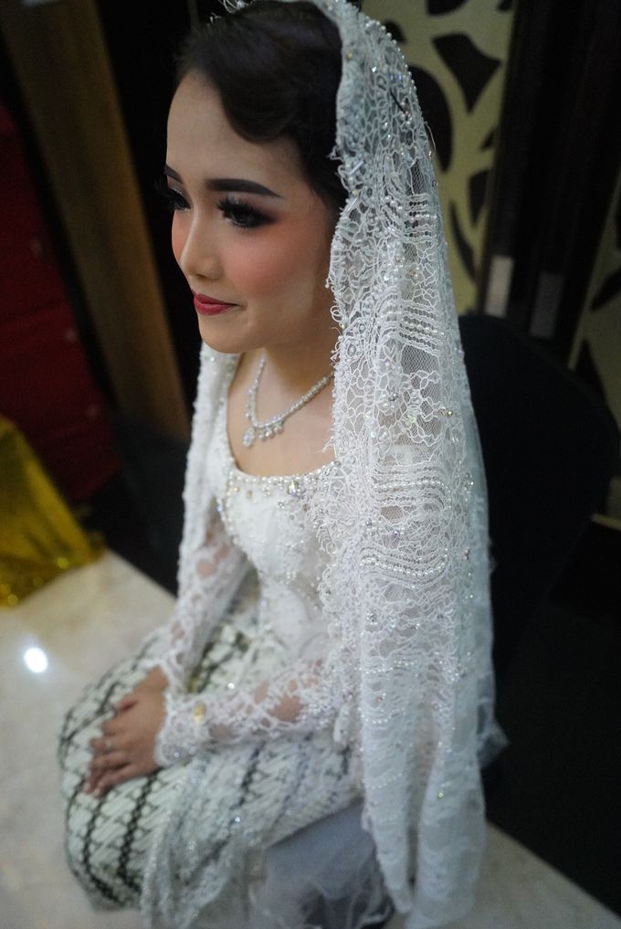 Wedding Rachima by Zia Brides Make Up Artist & Kebaya - 013 Wedding Rachima by Zia Brides Make Up Artist & Kebaya - 013