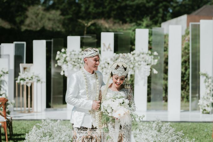 The Modern and Elegant Wedding Ceremony of Monica and Allen by Owlsome Projects - 001 The Modern and Elegant Wedding Ceremony of Monica and Allen by Owlsome Projects - 001