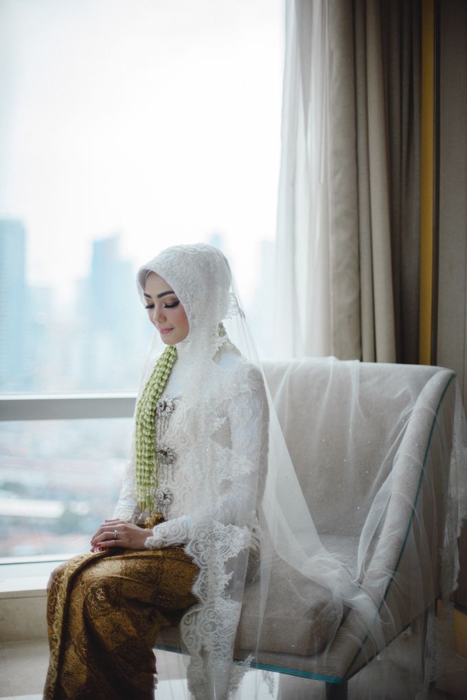 Ray Zulham & Milka Anisa Wedding by Ambar Paes Traditional Wedding Make Up - 002