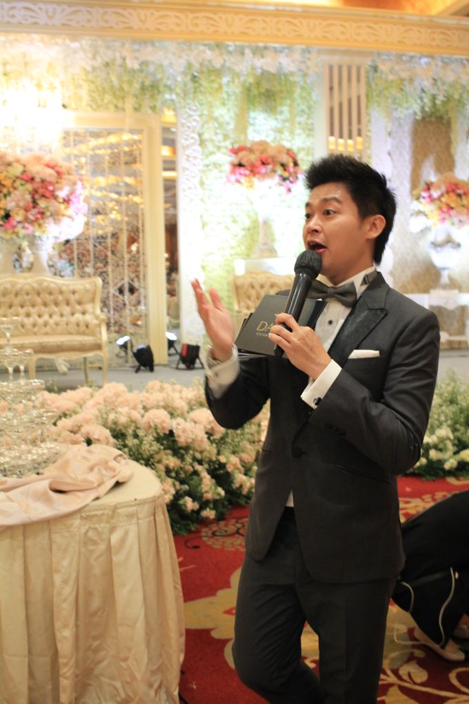 MC Wedding Red Top Hotel Jakarta - Anthony Stevven by Pelangi Cake - 008