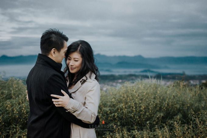 Prewedding of Mark and Vina, Bandung by Lighthouse Photography - 001