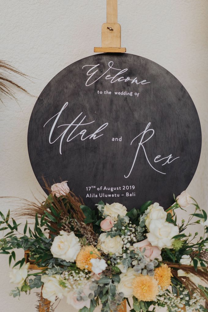 Romantic-Modern Wedding at Alila Uluwatu by Silverdust Decoration - 027