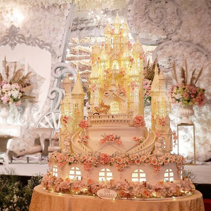 Wedding Cake - Real Wedding by RR CAKES - 001 Wedding Cake - Real Wedding by RR CAKES - 001