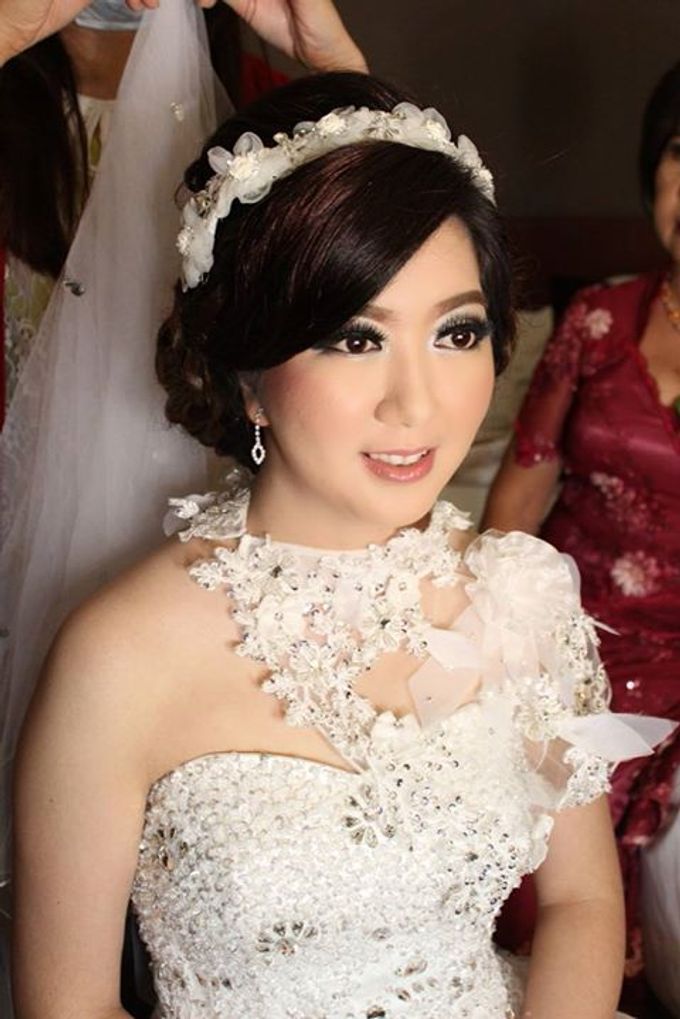 Wedding Make Up Of Marissa & Gunawan @KUPANG-NTT by Natalia Ingkiriwang Bride Make Up - 002