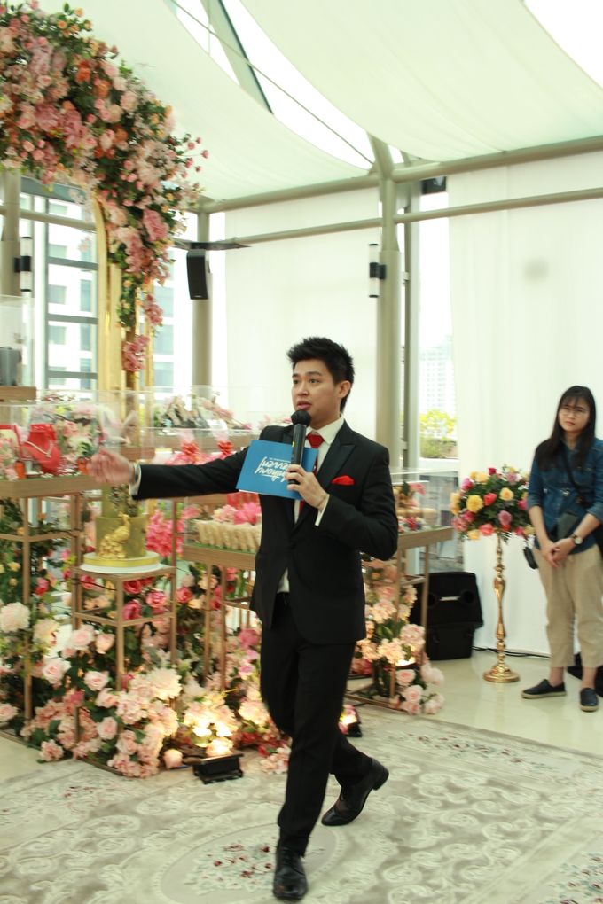 MC Sangjit & MC EngagementnThe Glass Terrace Grand Hyatt Jakarta By Double V Entertainment by Lotus Design - 008 MC Sangjit & MC EngagementnThe Glass Terrace Grand Hyatt Jakarta By Double V Entertainment by Lotus Design - 008