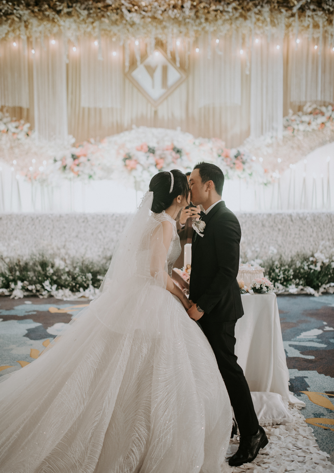 WEDDING YOAS & INDRI by B ENTERPRISE - 018 WEDDING YOAS & INDRI by B ENTERPRISE - 018