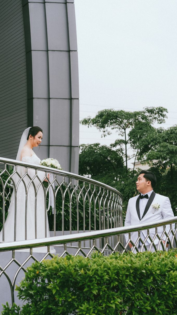 Wedding dress of Louis & Stella Blessing Ceremony by La’Belle Custom and Rent Dress - 007