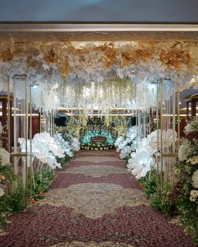 The Wedding Of Vira & Angga by LUXUS GRAND BALLROOM - 014