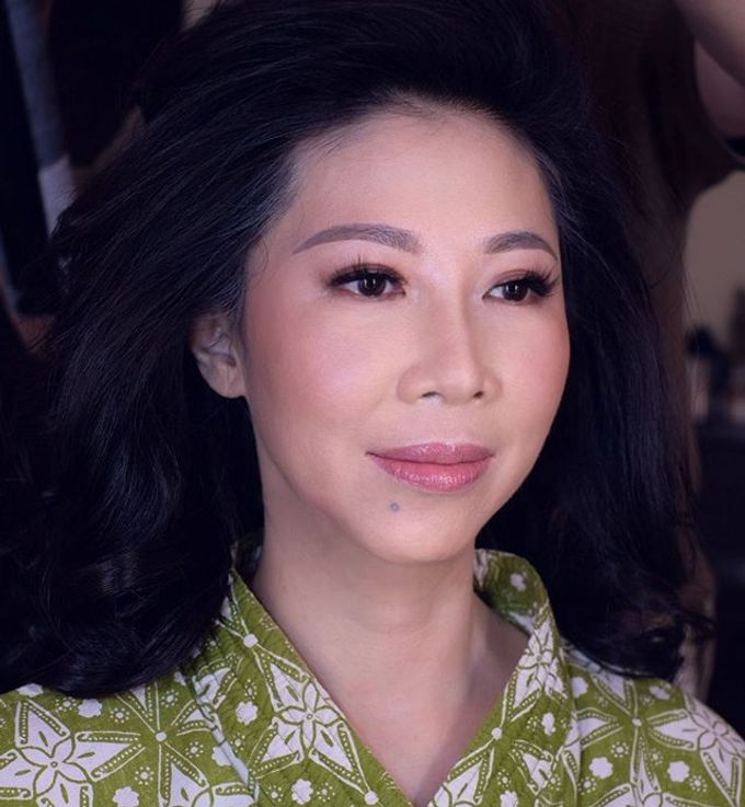 Mature Makeup
Mom of Bride/Groom by EstherKwanmua - 004 Mature Makeup
Mom of Bride/Groom by EstherKwanmua - 004