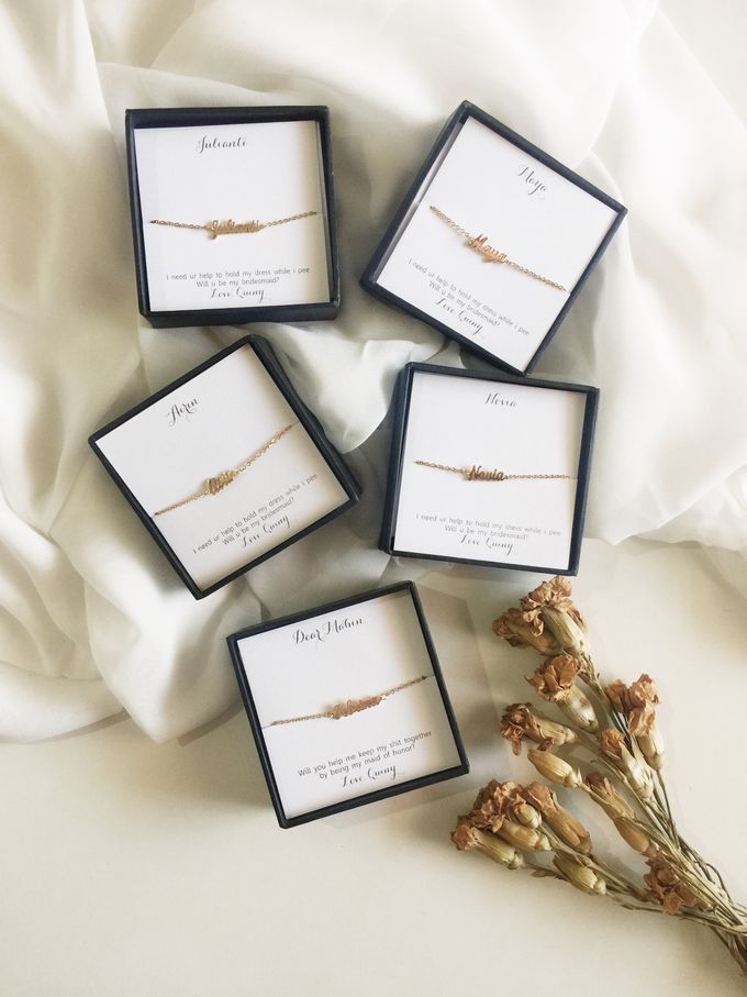 Quiny Bridesmaids Gifts by AEROCULATA - 002 Quiny Bridesmaids Gifts by AEROCULATA - 002