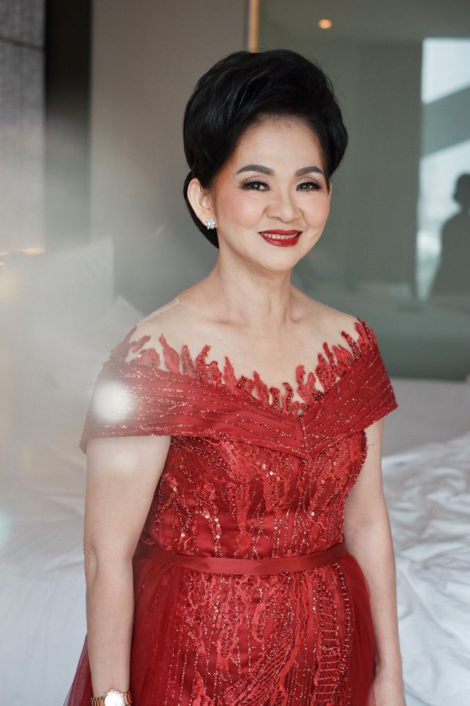 Face Lift Mother of Bride /Groom by Ratna Ningtyas Makeup & Hair Artistry - 003 Face Lift Mother of Bride /Groom by Ratna Ningtyas Makeup & Hair Artistry - 003
