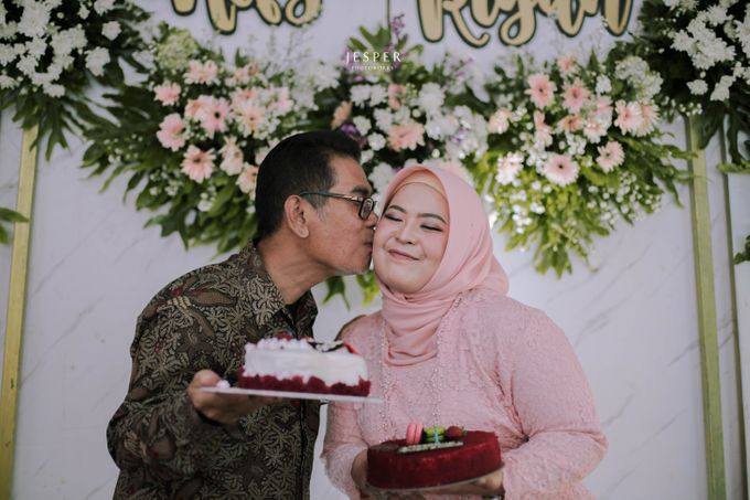 Engagement Nefyta & Riyan by Jesper Photoworks - 019 Engagement Nefyta & Riyan by Jesper Photoworks - 019