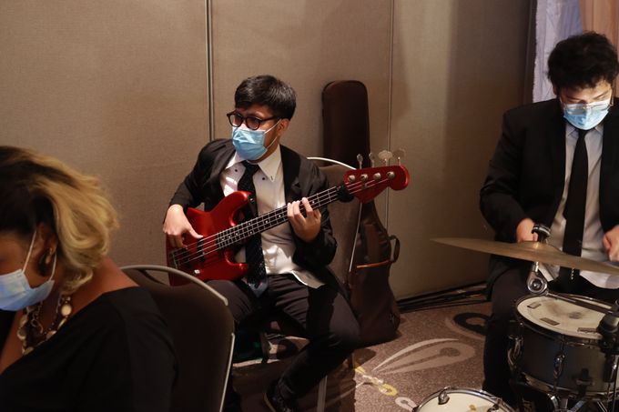 Lounge Jazz wedding band at Double Tree Jakarta by Double V Entertainment by Double V Entertainment - 042 Lounge Jazz wedding band at Double Tree Jakarta by Double V Entertainment by Double V Entertainment - 042