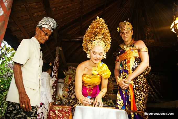 Denis & Yulia Balinese Royal Wedding by BaliWedding - 020