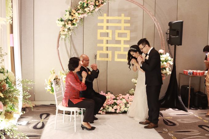 Lounge Jazz wedding band at Double Tree Jakarta by Double V Entertainment by Double V Entertainment - 025 Lounge Jazz wedding band at Double Tree Jakarta by Double V Entertainment by Double V Entertainment - 025