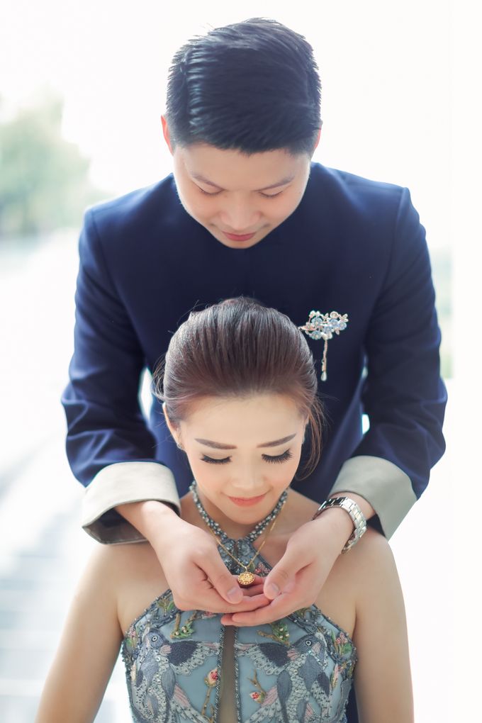 Sisca & Louis Engagement Decoration at Panorama Room, Hilton by Valentine Wedding Decoration - 035 Sisca & Louis Engagement Decoration at Panorama Room, Hilton by Valentine Wedding Decoration - 035