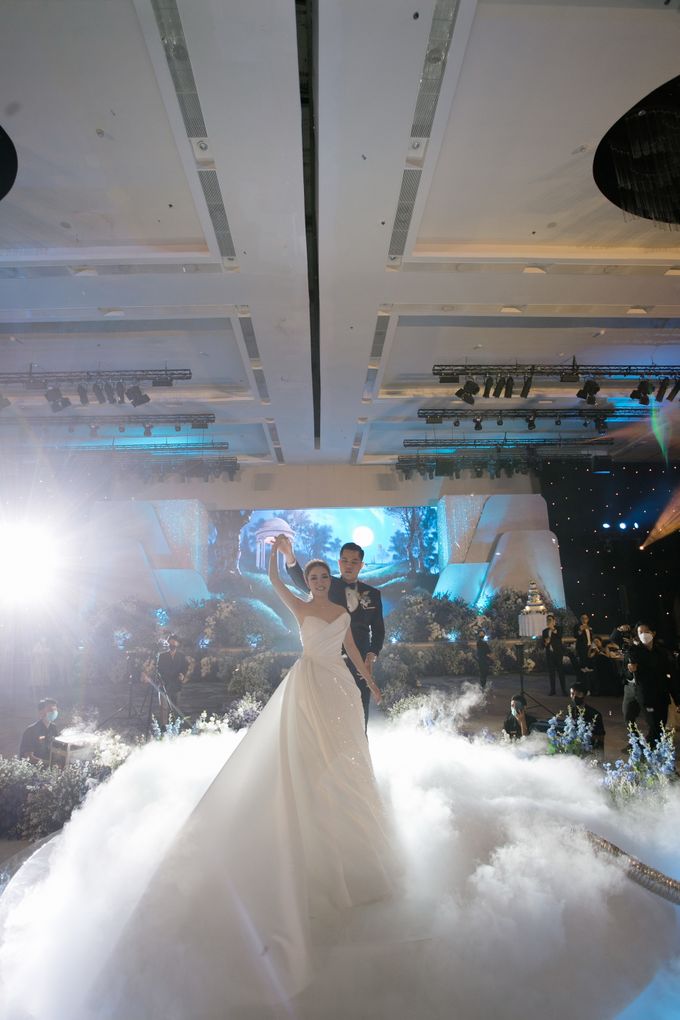 Timmie & Della Wedding Decoration at Intercontinental Ballroom by InterContinental Bandung Dago Pakar - 007 Timmie & Della Wedding Decoration at Intercontinental Ballroom by InterContinental Bandung Dago Pakar - 007