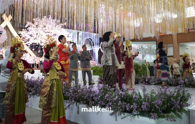 The Wedding of Dhiaz & Pahriz by Keeya Dekorasi - 008