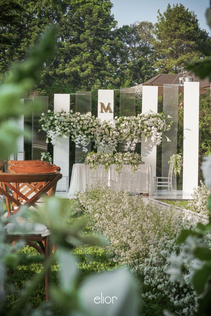 The Modern and Elegant Wedding Ceremony of Monica and Allen by Elior Design - 016 The Modern and Elegant Wedding Ceremony of Monica and Allen by Elior Design - 016