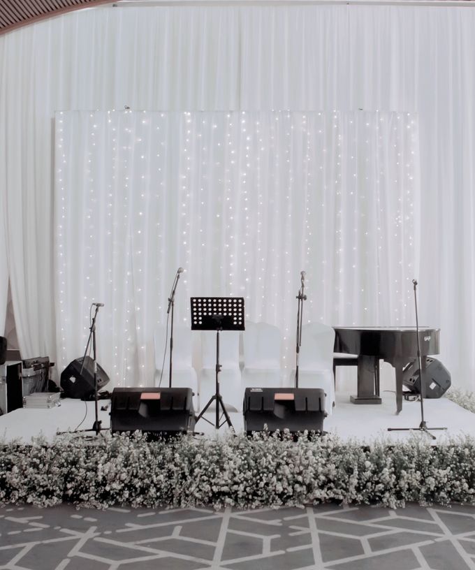 Mr Kevin & Mrs Ertika Wedding by Veéh Floral Atelier - 007 Mr Kevin & Mrs Ertika Wedding by Veéh Floral Atelier - 007