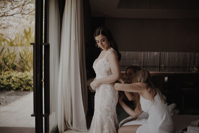 Mindy & Cameron Wedding at W Hotel Bali by AKSA Creative - 008