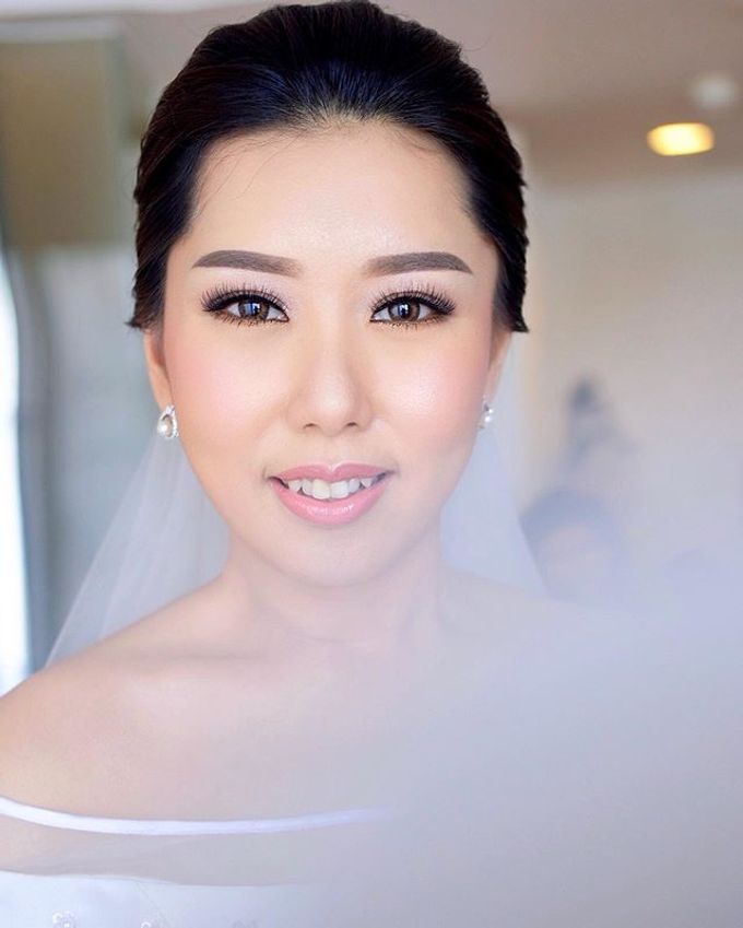 Wedding Makeup -Michelle by Winajonathan Makeup Artist - 001