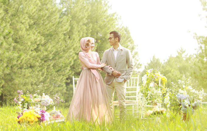 Dini & Fachri prewedding by Glamorous Photography - 001