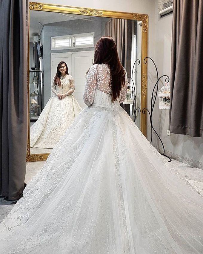 Helwis & Nataly by METTA FEBRIYAN bridal & couture - 001 Helwis & Nataly by METTA FEBRIYAN bridal & couture - 001