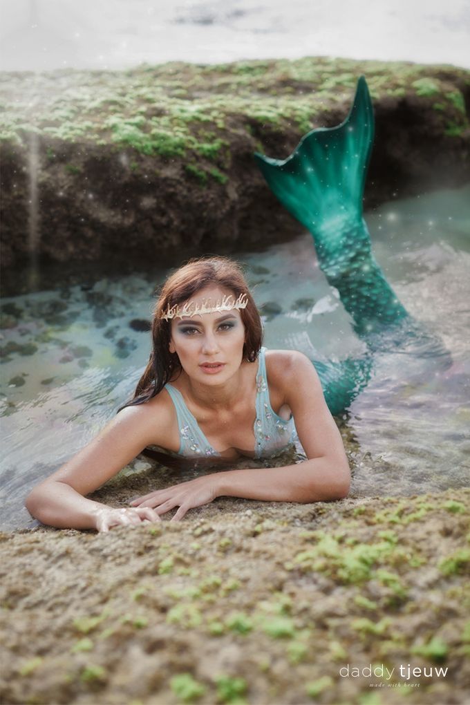 MERMAID HE SEES LOVE by Daddy Tjeuw Photo - 008