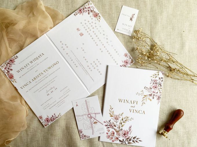 Modern Floral by Trouvaille Invitation - 003 Modern Floral by Trouvaille Invitation - 003