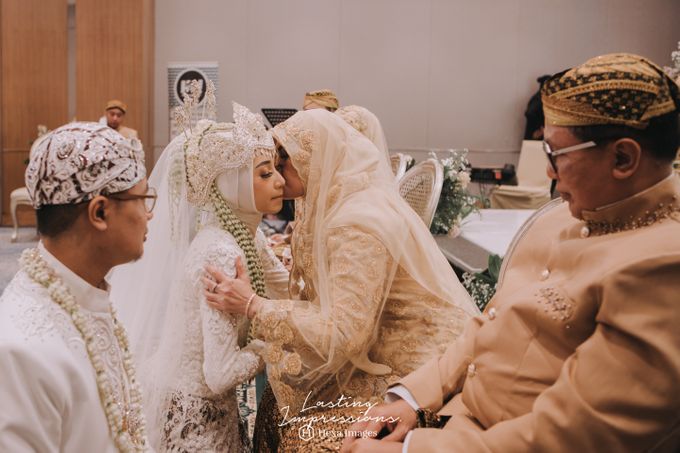Moniq & Faiq Wedding by Kamajayaratih Organizer - 009 Moniq & Faiq Wedding by Kamajayaratih Organizer - 009