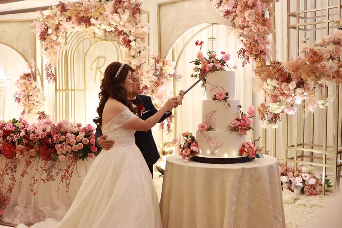 MC Wedding intimate at Padang Room Westin Jakarta by Anthony Stevven by Vica Decoration - 015 MC Wedding intimate at Padang Room Westin Jakarta by Anthony Stevven by Vica Decoration - 015