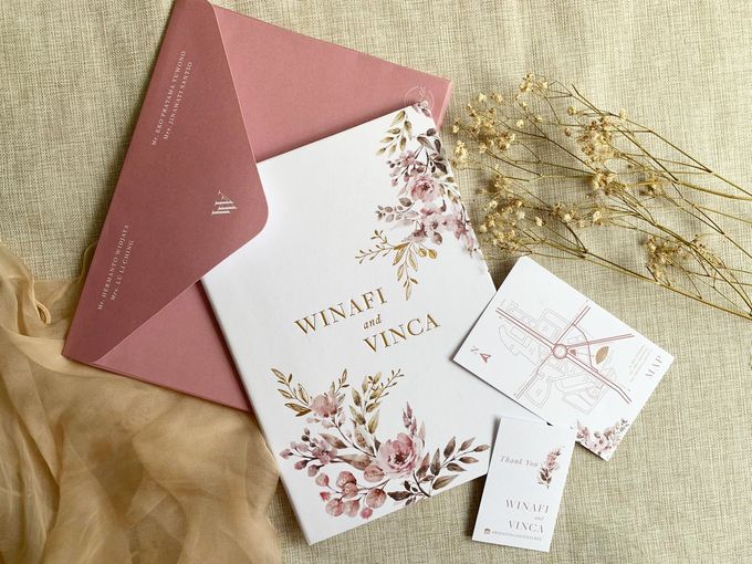 Modern Floral by Trouvaille Invitation - 008 Modern Floral by Trouvaille Invitation - 008