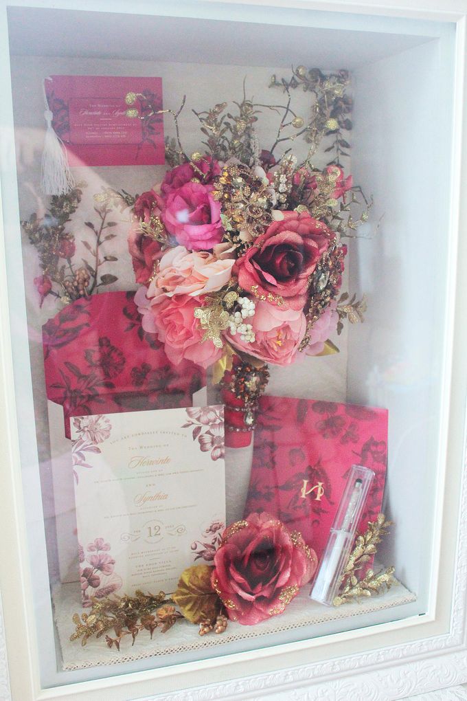 Frame Bouquet by Cup Of Love Design Studio - 011 Frame Bouquet by Cup Of Love Design Studio - 011