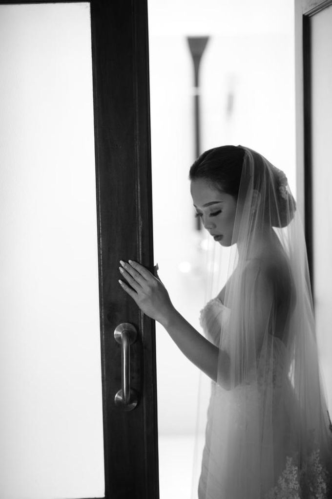 Intimate Rustic Forest Wedding by Manten Ballroom - 012 Intimate Rustic Forest Wedding by Manten Ballroom - 012