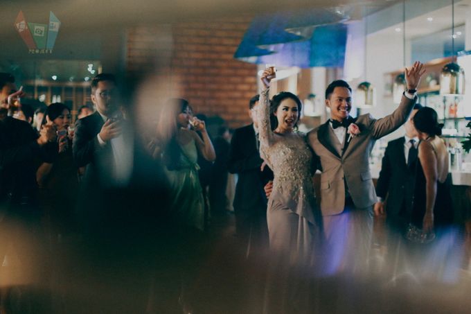 Modern Rustic Wedding for Zosa & Uki at Century by Warna Project - 007 Modern Rustic Wedding for Zosa & Uki at Century by Warna Project - 007
