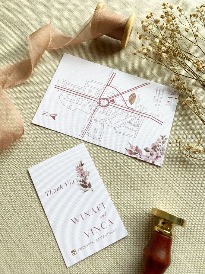Modern Floral by Trouvaille Invitation - 004 Modern Floral by Trouvaille Invitation - 004
