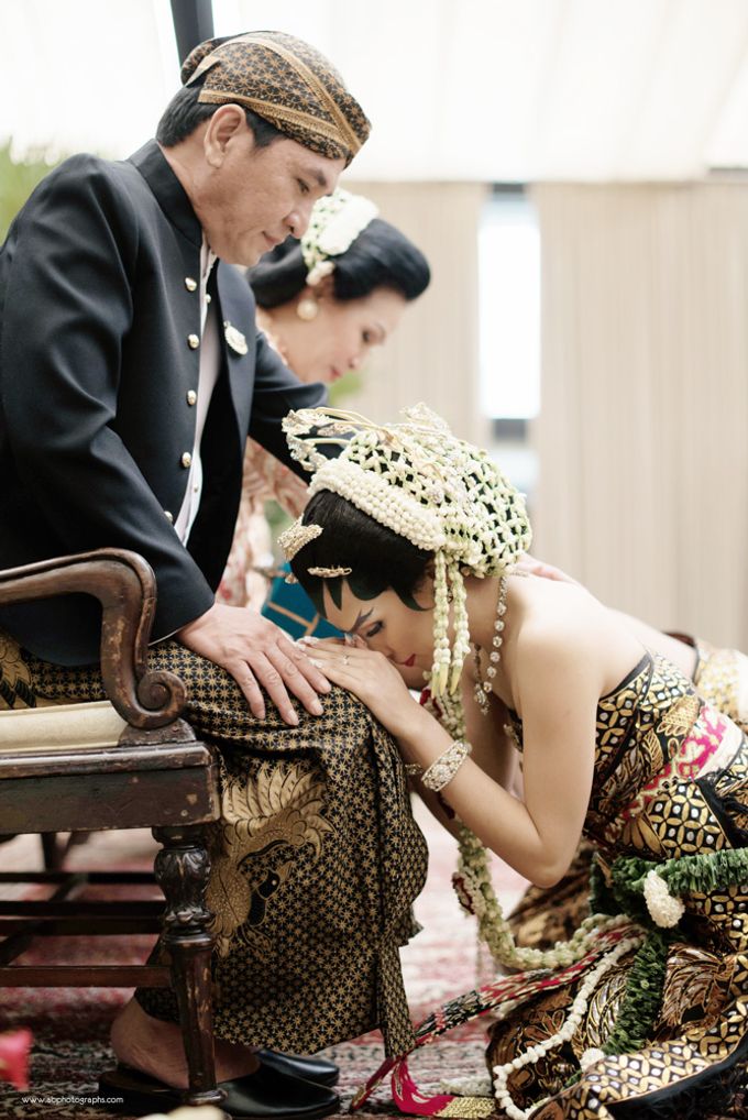 THE WEDDING OF BAYU & ZANETA by AB Photographs - 043