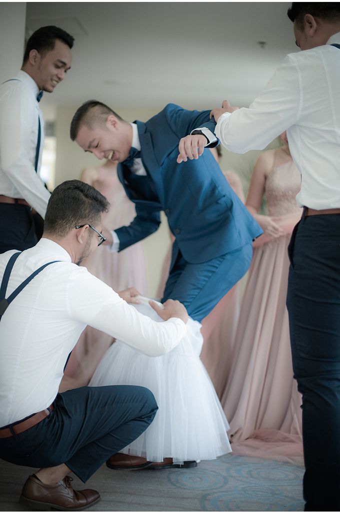 Arwin & Febi Wedding by Reynard Karman Photography - 016 Arwin & Febi Wedding by Reynard Karman Photography - 016