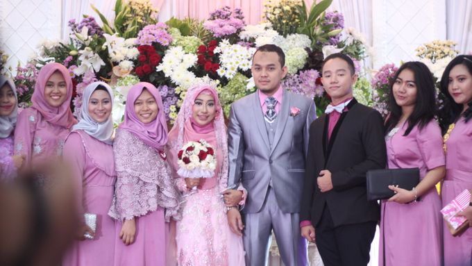 Kebaya Pink - Ayyuda & Wildan by LAKSMI 0817 0370 7670 by LAKSMI - Kebaya Muslimah & Islamic Bride - 005