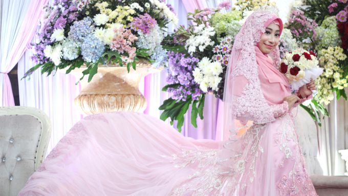 Kebaya Pink - Ayyuda & Wildan by LAKSMI 0817 0370 7670 by LAKSMI - Kebaya Muslimah & Islamic Bride - 007