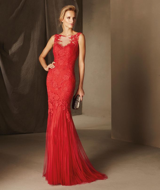 Pronovias by DESIGNER BRIDAL ROOM - 018 Pronovias by DESIGNER BRIDAL ROOM - 018