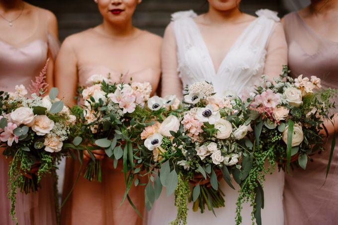 Rustic White Wedding of Astrina Chandra by Vicario Bride - 010 Rustic White Wedding of Astrina Chandra by Vicario Bride - 010