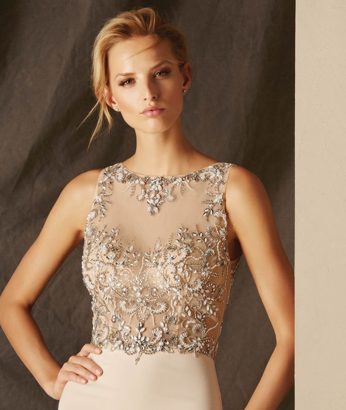 Pronovias by DESIGNER BRIDAL ROOM - 019 Pronovias by DESIGNER BRIDAL ROOM - 019