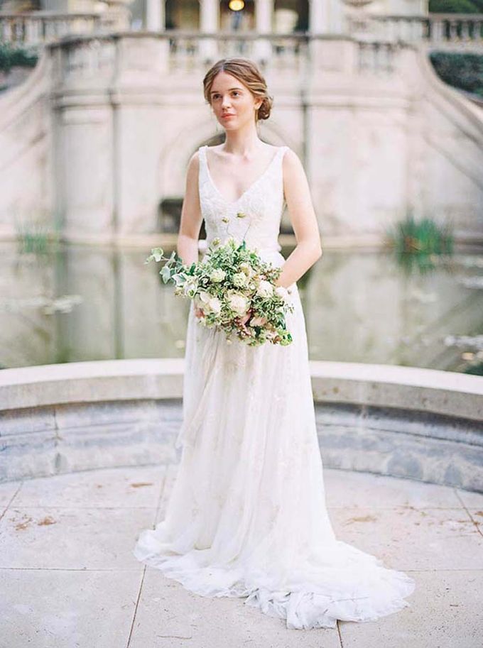 Karen Willis Holmes by Frieda Brides - 002 Karen Willis Holmes by Frieda Brides - 002