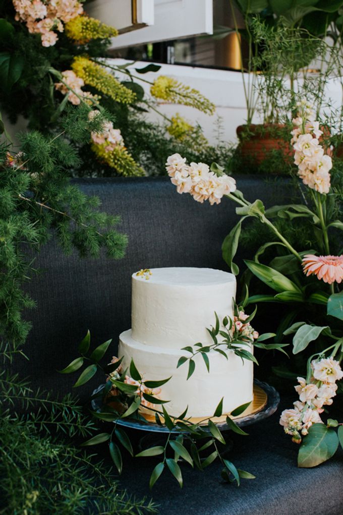Floral Wedding Cake by Teaspoon of Love - 008 Floral Wedding Cake by Teaspoon of Love - 008