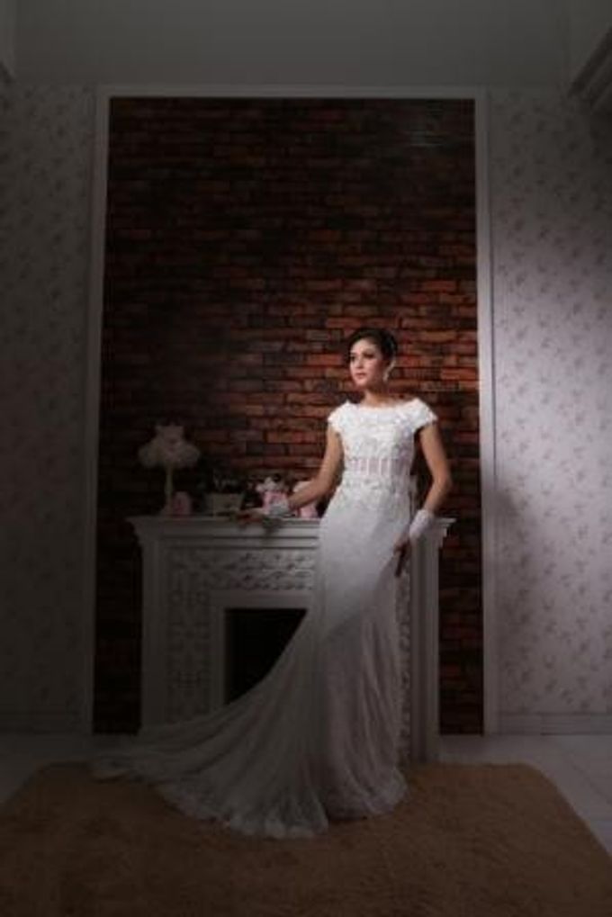 photoshoot kyria's wedding gown by KYRIA WEDDING - 001 photoshoot kyria's wedding gown by KYRIA WEDDING - 001