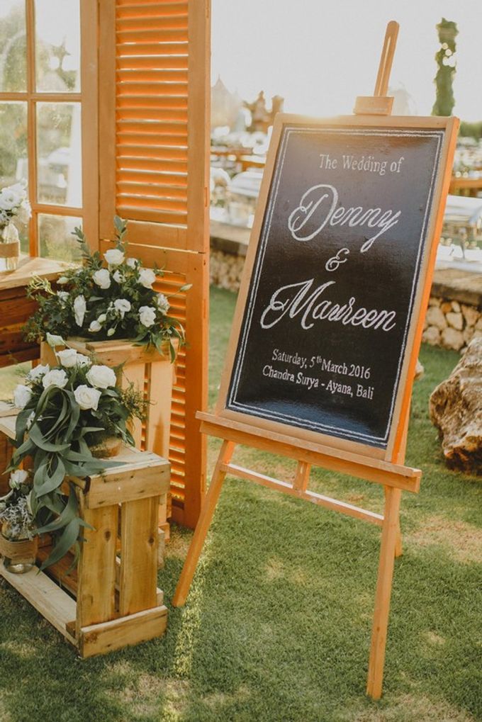 Maureen & Denny Simply White Rustic Wedding by Red Gardenia - 001 Maureen & Denny Simply White Rustic Wedding by Red Gardenia - 001