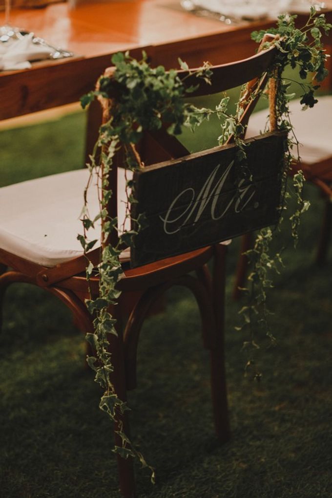 Maureen & Denny Simply White Rustic Wedding by Red Gardenia - 016 Maureen & Denny Simply White Rustic Wedding by Red Gardenia - 016