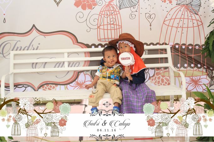 The Wedding of Indri & Cahyono by SoCeez Photobooth - 021